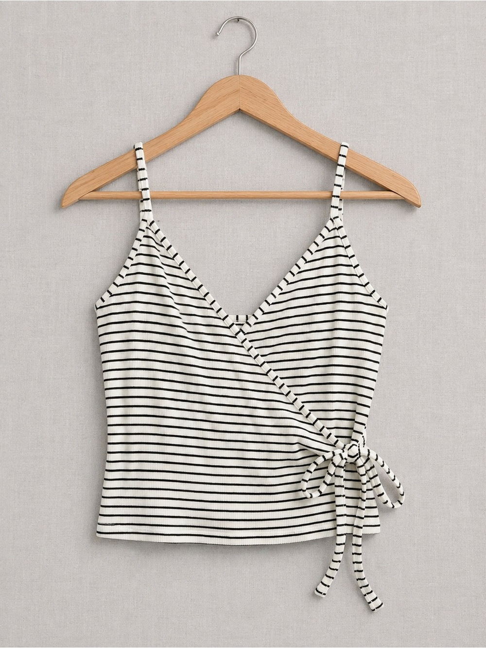 🍒2/25$ Garage Stripped Wrap Tank
